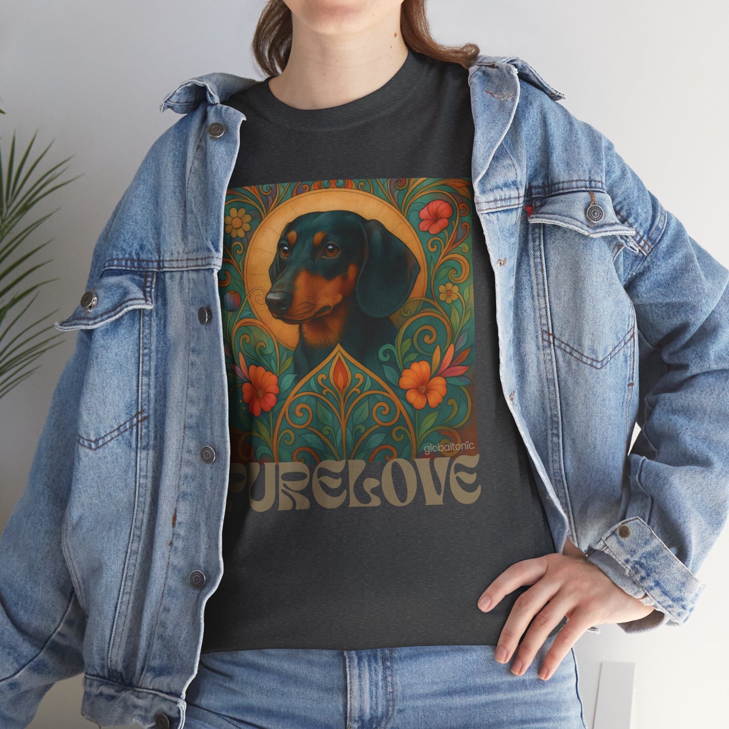 Dachshund Black Tan Shorthair Vintage Graphic T-shirt - Unisex Cotton Tee for Dog Lovers