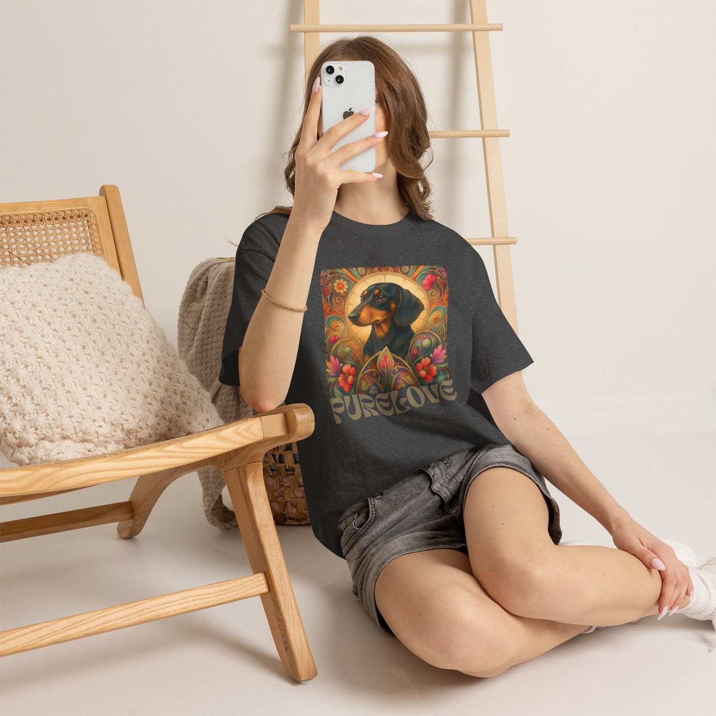 Dachshund Black Tan Vintage Graphic T-Shirt – Unisex Cotton Tee for Dog Lovers