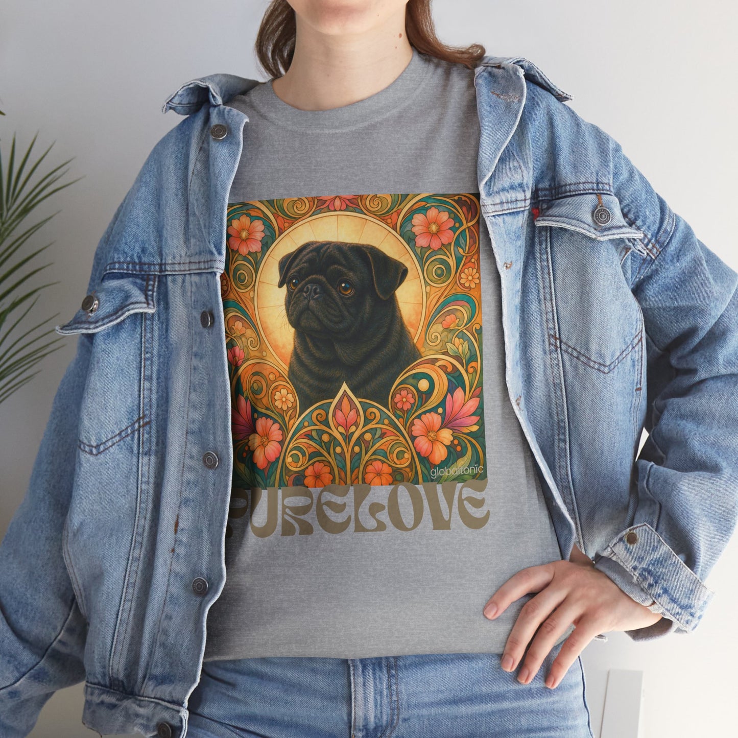 Pug Black Vintage Graphic T-Shirt – Unisex Cotton Tee for Dog Lovers