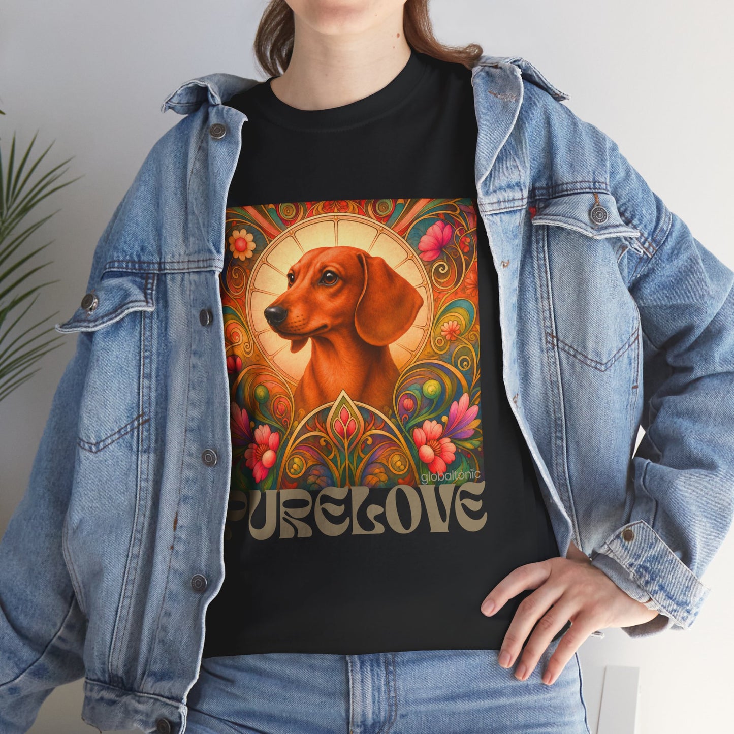 Dachshund Tan Vintage Graphic T-Shirt – Unisex Cotton Tee for Dog Lovers
