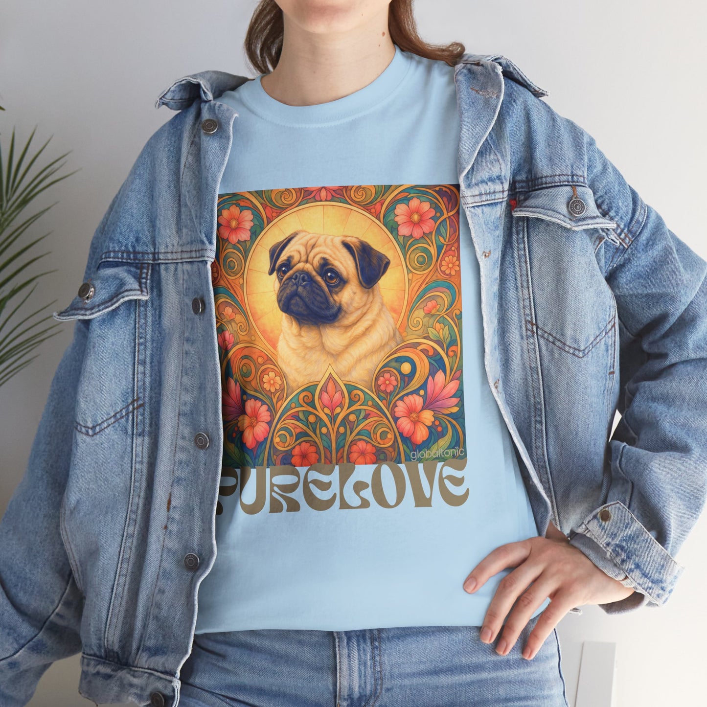 Pug Tan Vintage Graphic T-Shirt – Unisex Cotton Tee for Dog Lovers