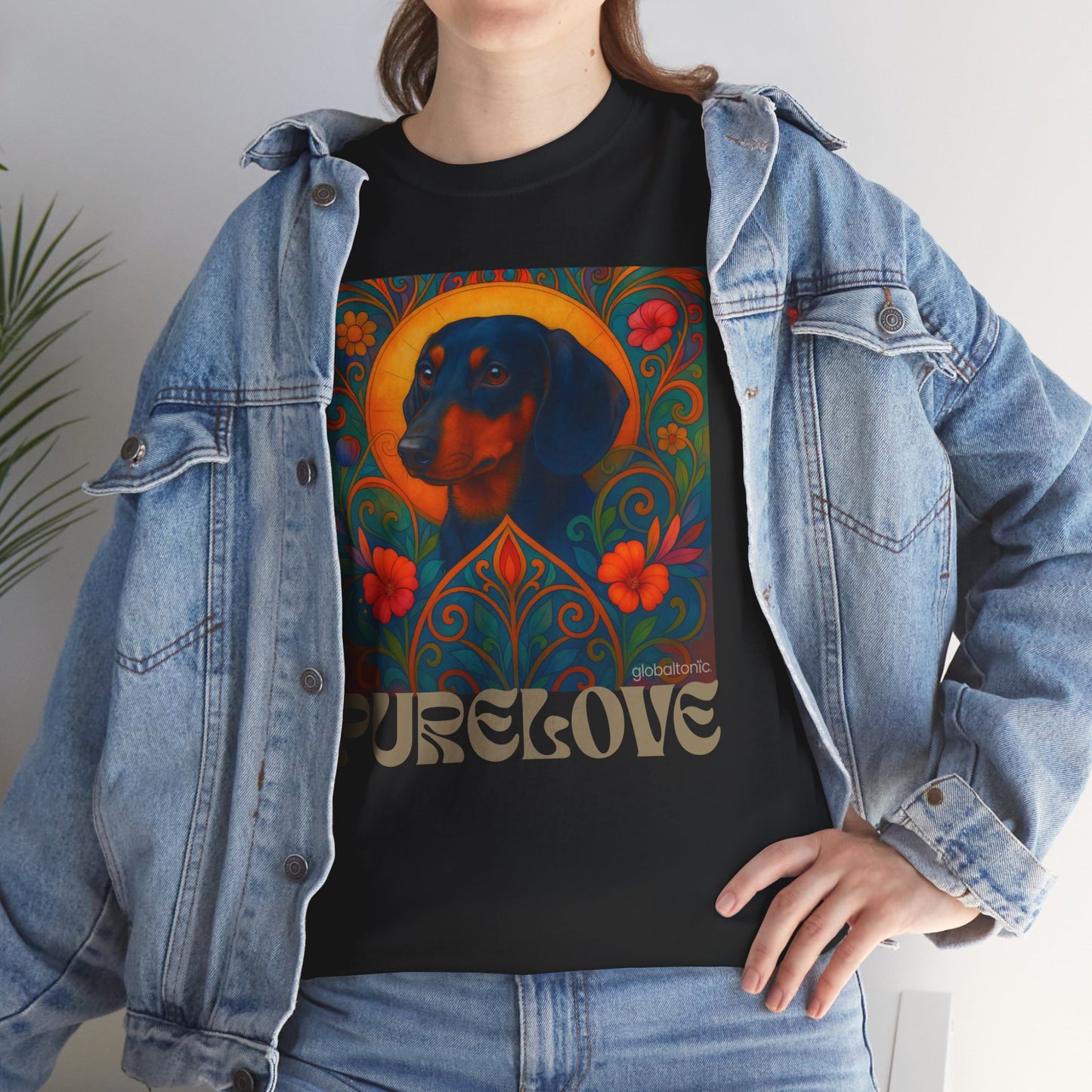 Dachshund Black Tan Shorthair Vintage Graphic T-shirt - Unisex Cotton Tee for Dog Lovers