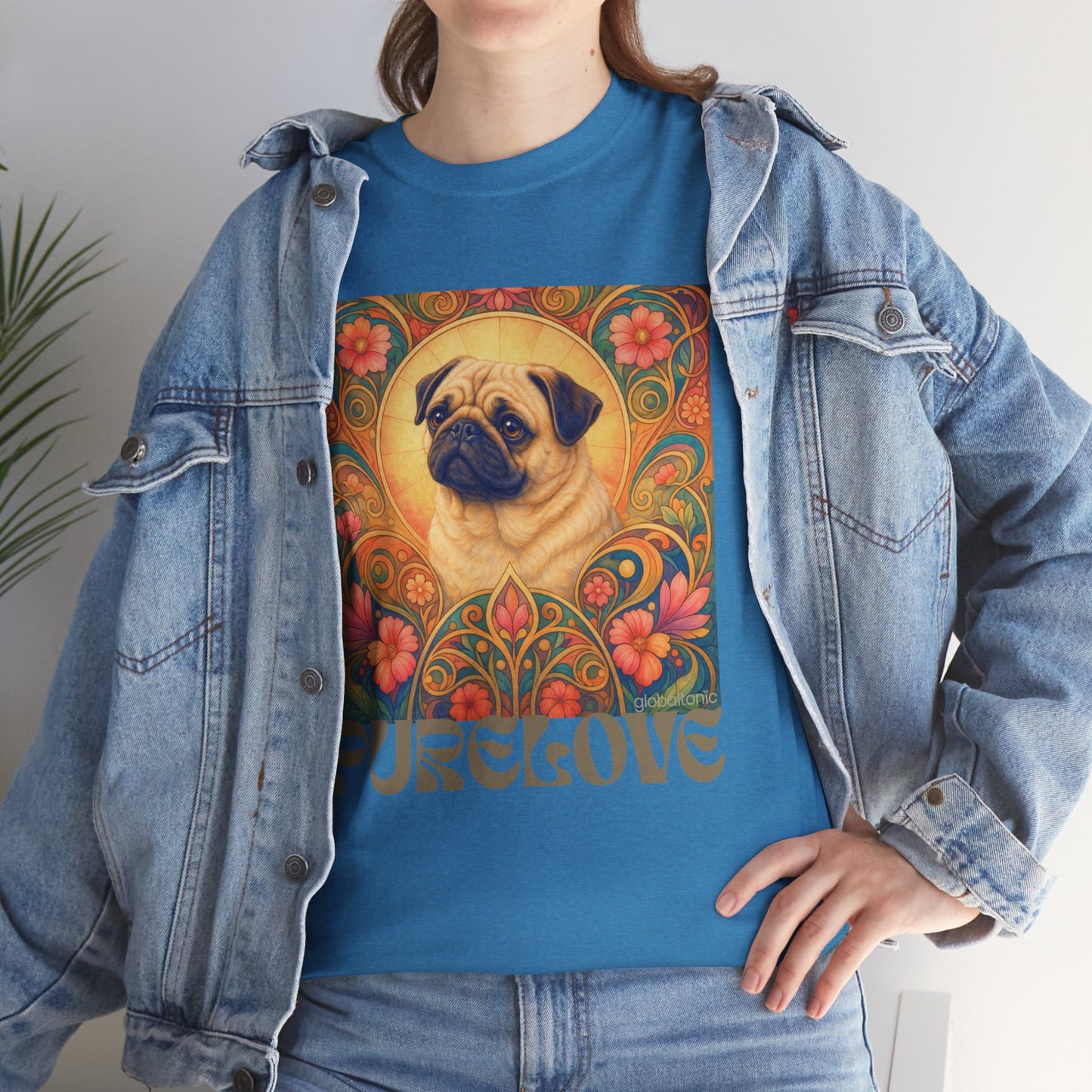 Pug Tan Vintage Graphic T-Shirt – Unisex Cotton Tee for Dog Lovers