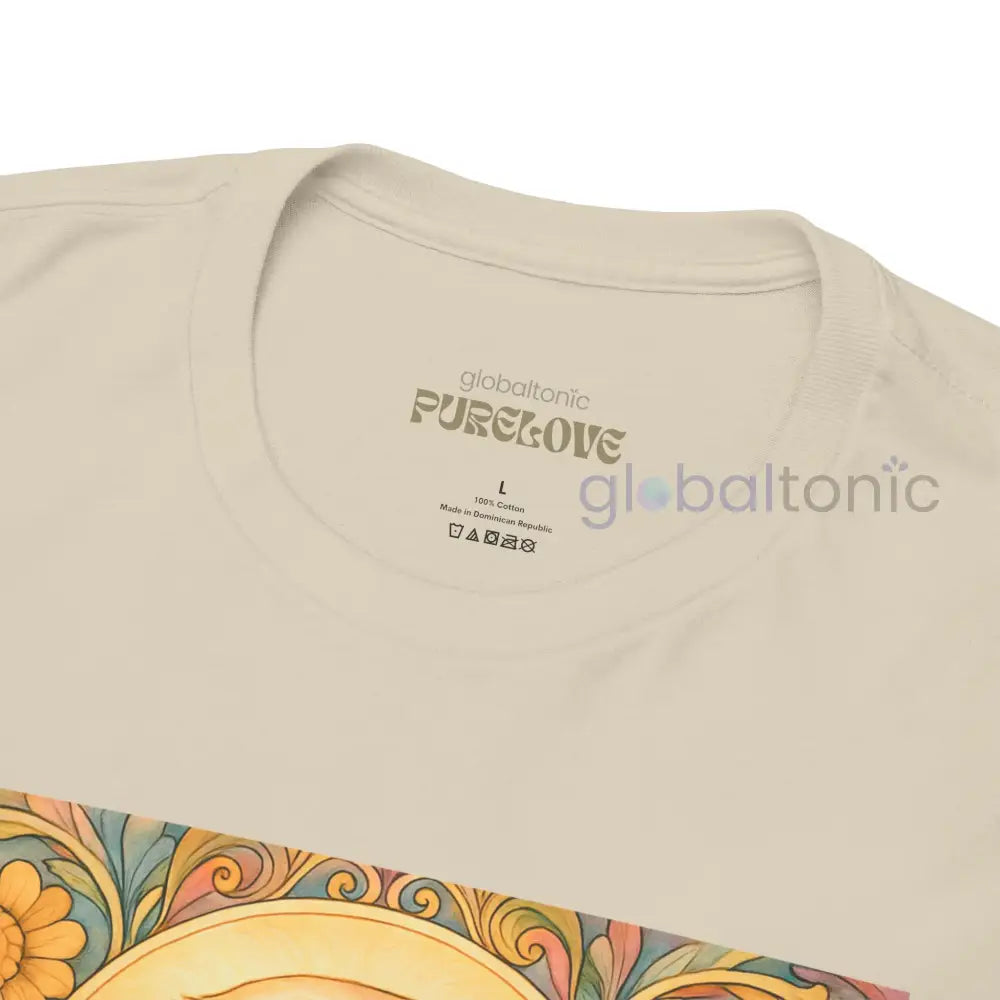 Golden Labrador Vintage Graphic T-shirt - Unisex Cotton Tee for Dog Lovers T-Shirt