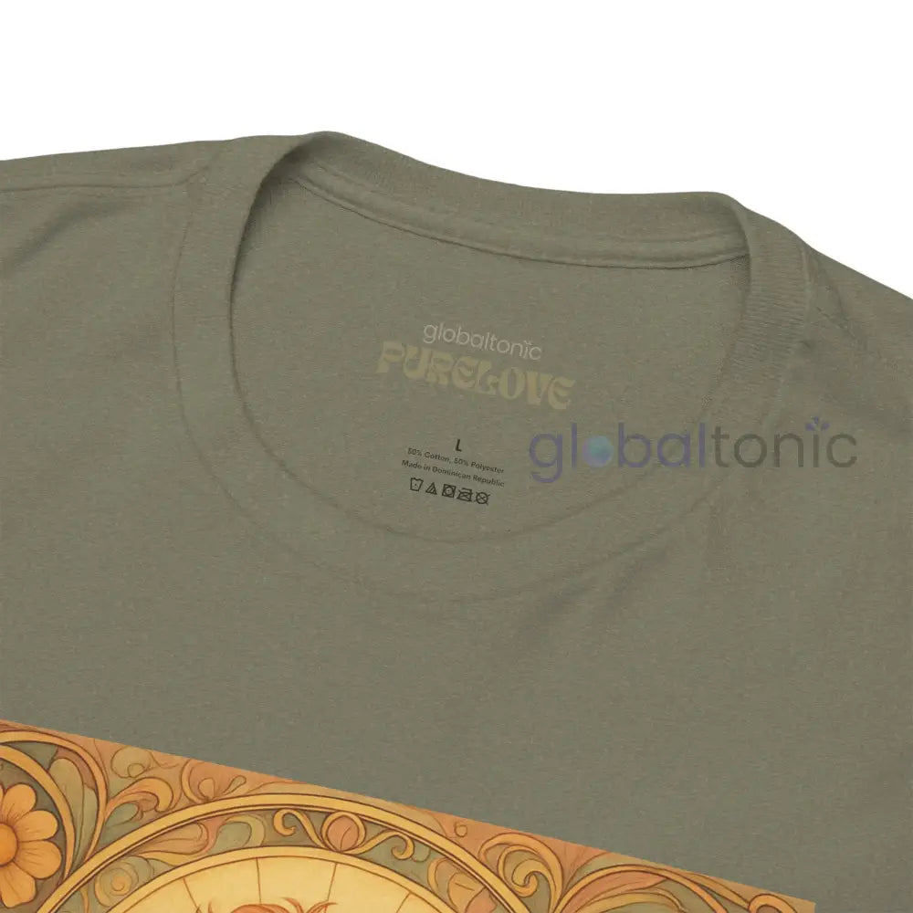 Strawberry Cavapoo (Cavoodle) Vintage Graphic T-shirt -Unisex Cotton Tee for Dog Lovers T-Shirt