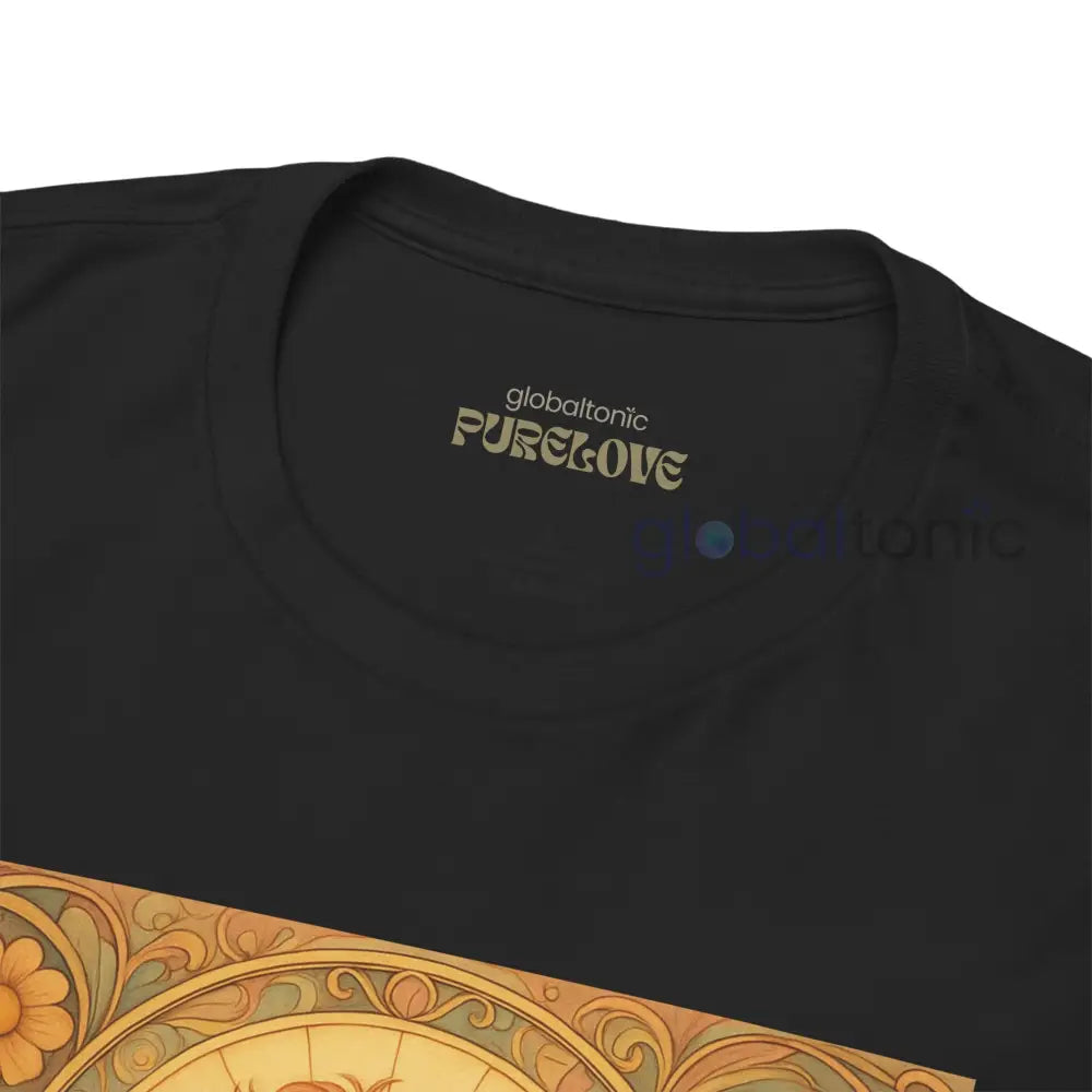 Strawberry Cavapoo (Cavoodle) Vintage Graphic T-shirt -Unisex Cotton Tee for Dog Lovers T-Shirt