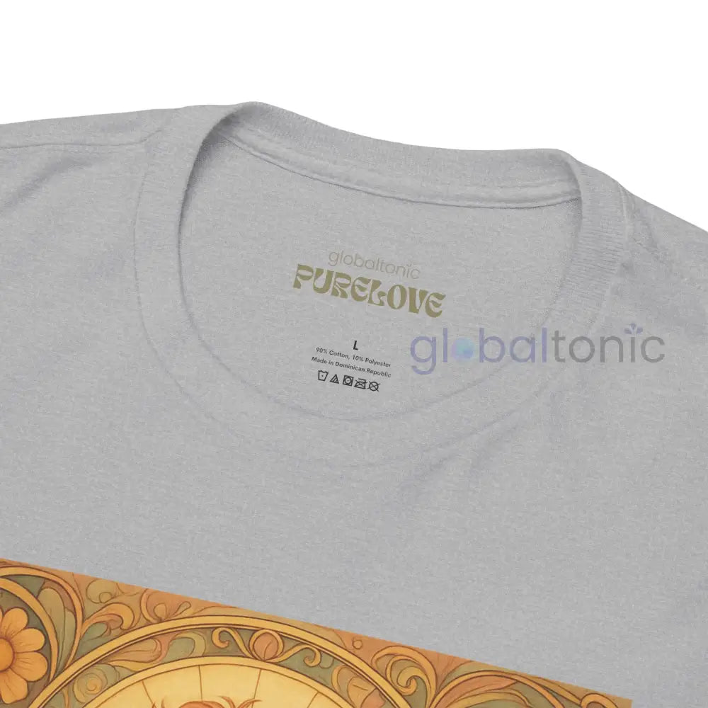 Strawberry Cavapoo (Cavoodle) Vintage Graphic T-shirt -Unisex Cotton Tee for Dog Lovers T-Shirt